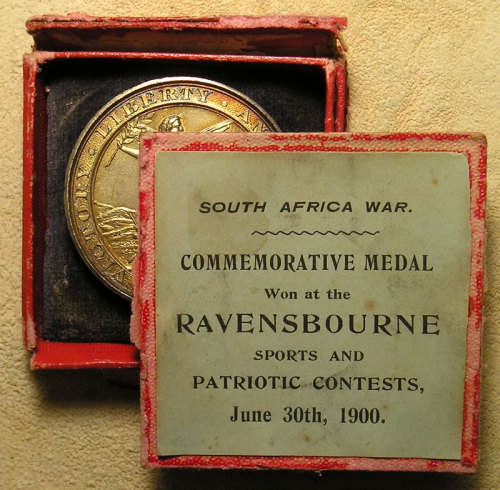 Boer War: 1900 Victory Liberty & Peace / Queen Victoria & 3 Generals Cased Medal