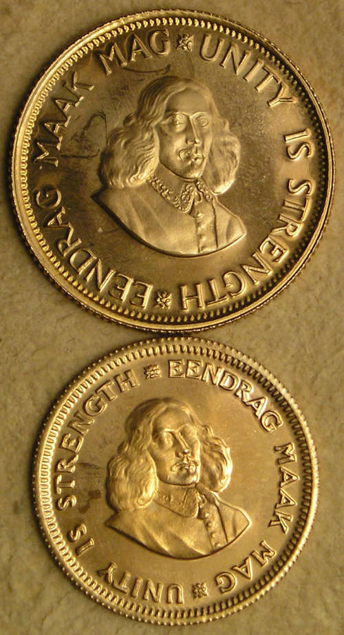 1977 Proof Twin Set with Gold 1 Rand and 2 Rand Coins