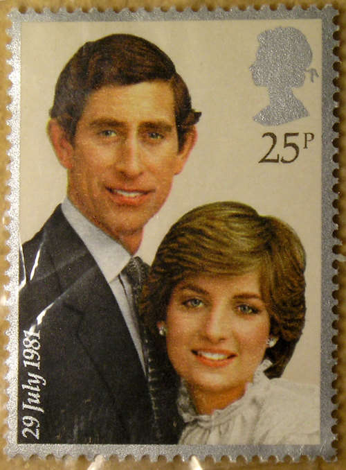 Prince Charles and Lady Diana Marriage 1981 Gold Stamp Replica in Case  *  18ct 27.5 gm *