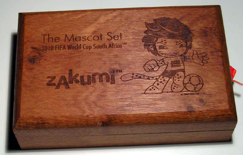 South Africa FIFA World Cup 2010 Mascot Proof Gold Set 1/4 & 1/10 Troy Ounces