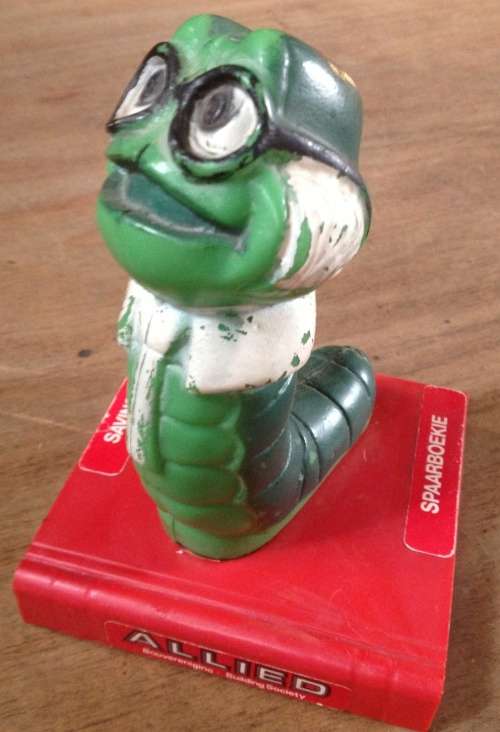 Savings bank / money box - Allied - Bennie boekwurm