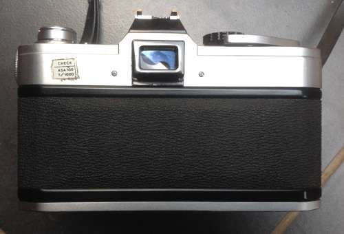 Vintage SLR camera - Canon FTb - 1971 (MEC14)