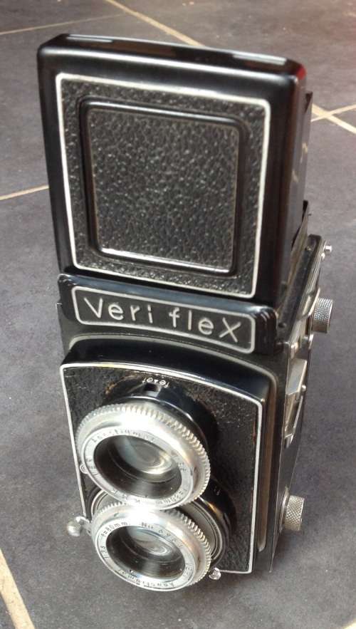 Vintage Veriflex Twinlens Reflex camera (MEC29)