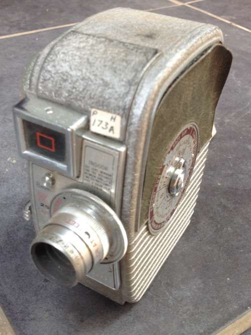 Vintage Capri K25 hand held 8 mm movie camera (MEM13)