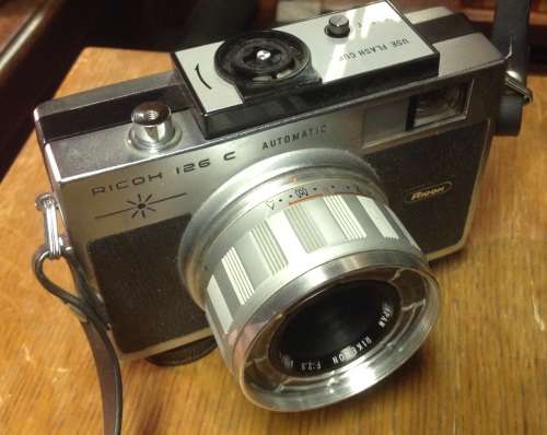 Ricoh 126C Automatic 35 mm camera (MEC53)