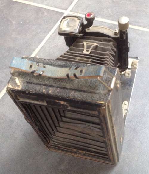 Vintage folding plate camera (Agfa) (9 x 12cm) - missing backplate (MEC79)