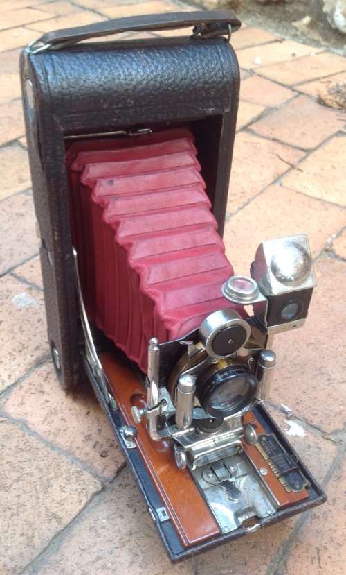 A scarcer Antique Kodak Bellows Camera (MEC91)