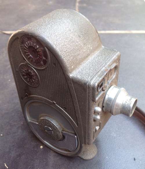 Vintage Bell & Howell 8mm movie camera - Sportster  (MEM20)