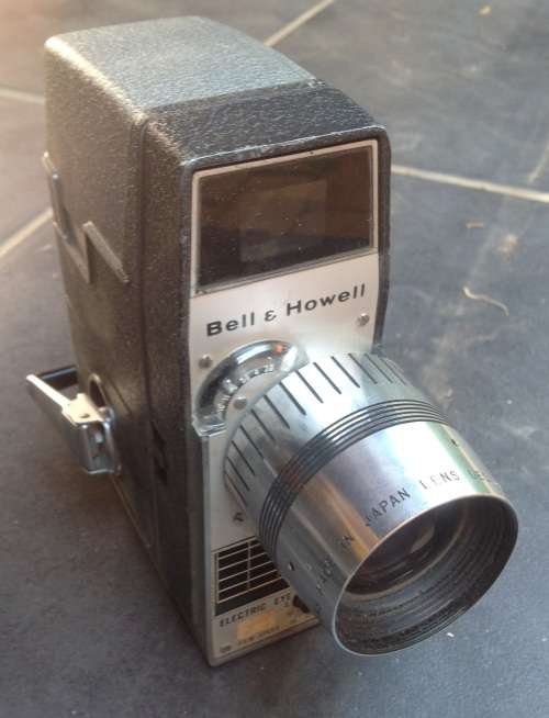 Vintage Bell & Howell 16mm Electric Eye Movie camera (MEM21)