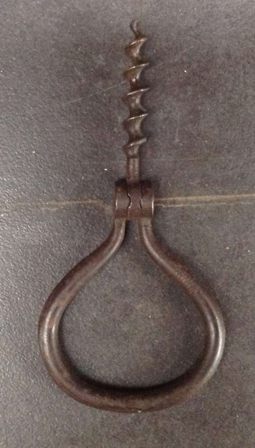 Highly collectable vintage bow corkscrew