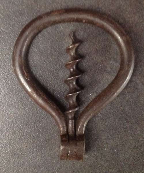 Highly collectable vintage bow corkscrew