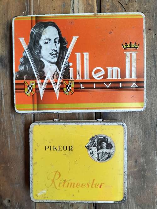 Vintage cigar tins (x2)