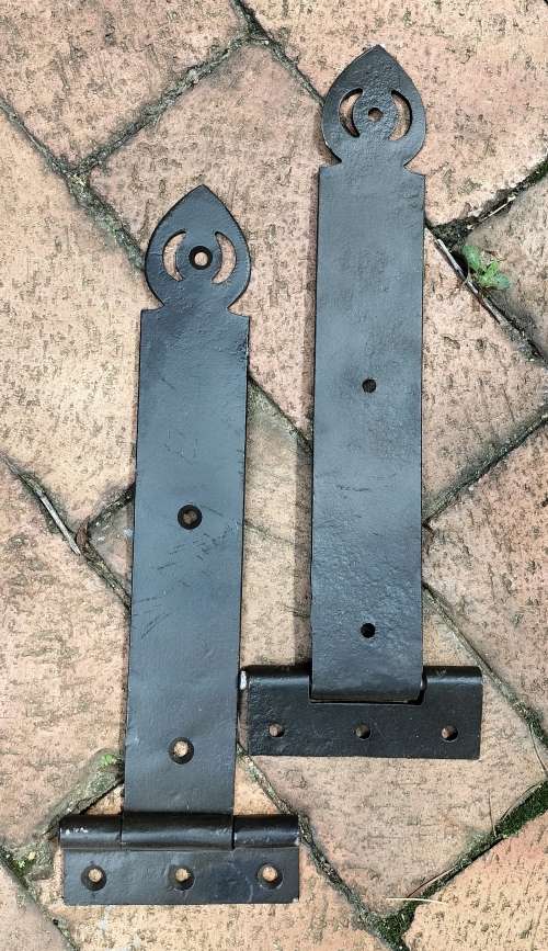 Vintage door hinge X 2 (29cm)