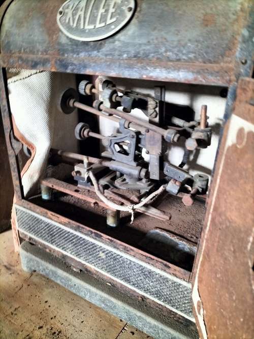 Large magic lantern (for restoration)