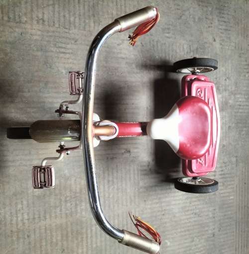 Contemporary Radio Flyer Retro Red Tricycle