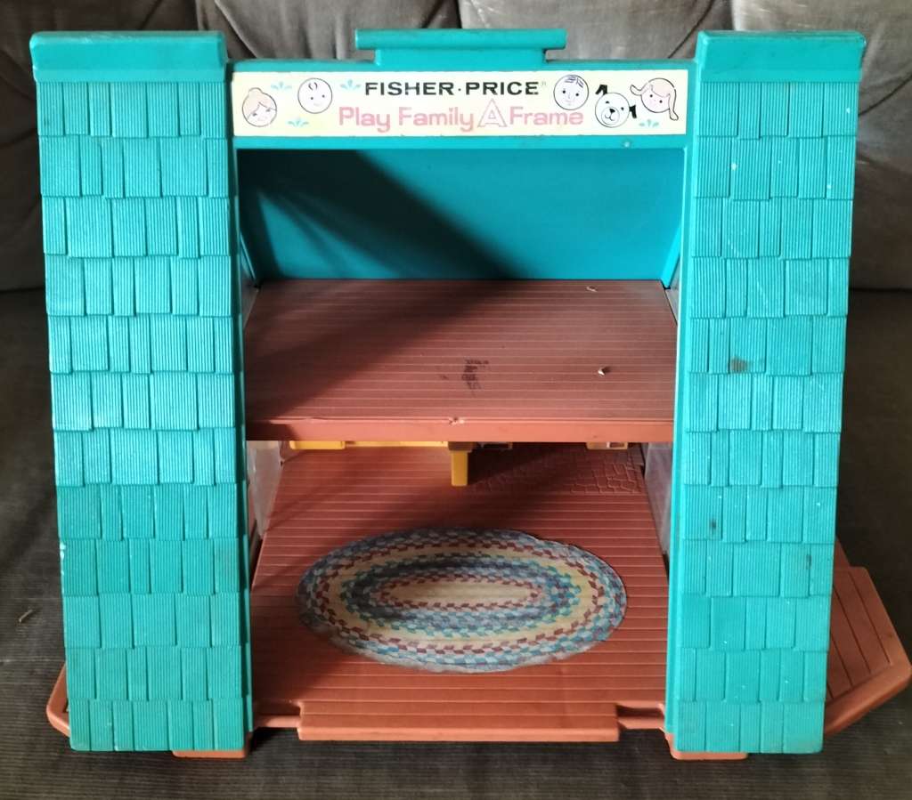 Vintage Fisher Price Toy - Play family - A frame house