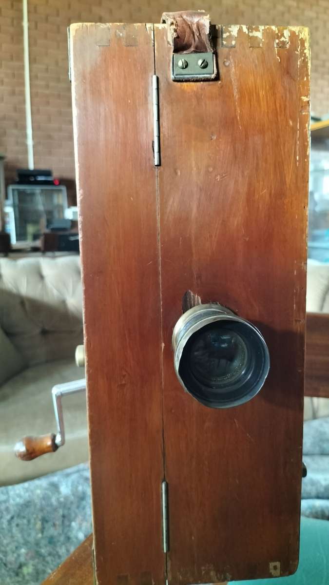 Wooden movie camera - FUN ITEM (SEE COMMENT SECTION)