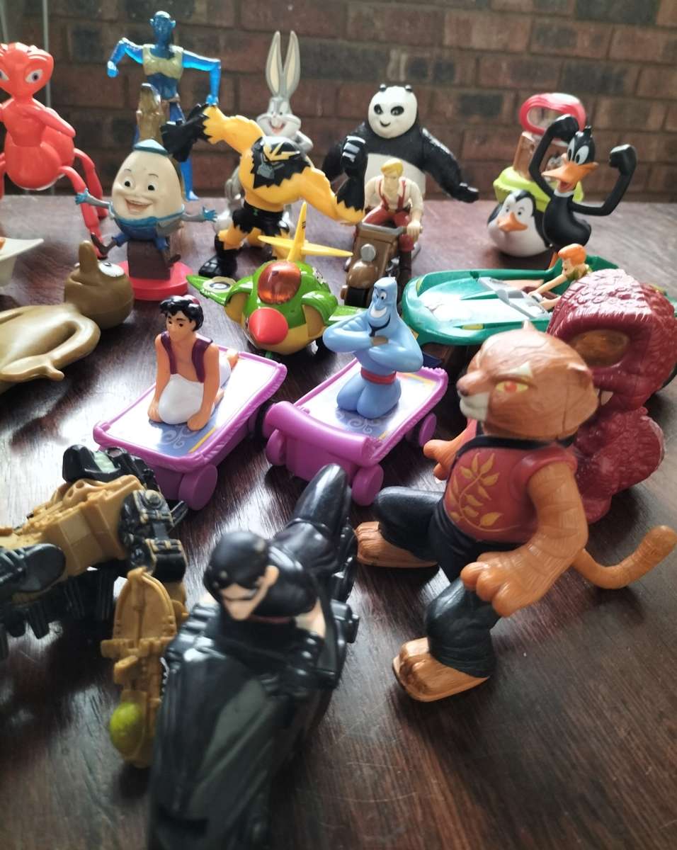 Lucky packet - collectable toys (x20)