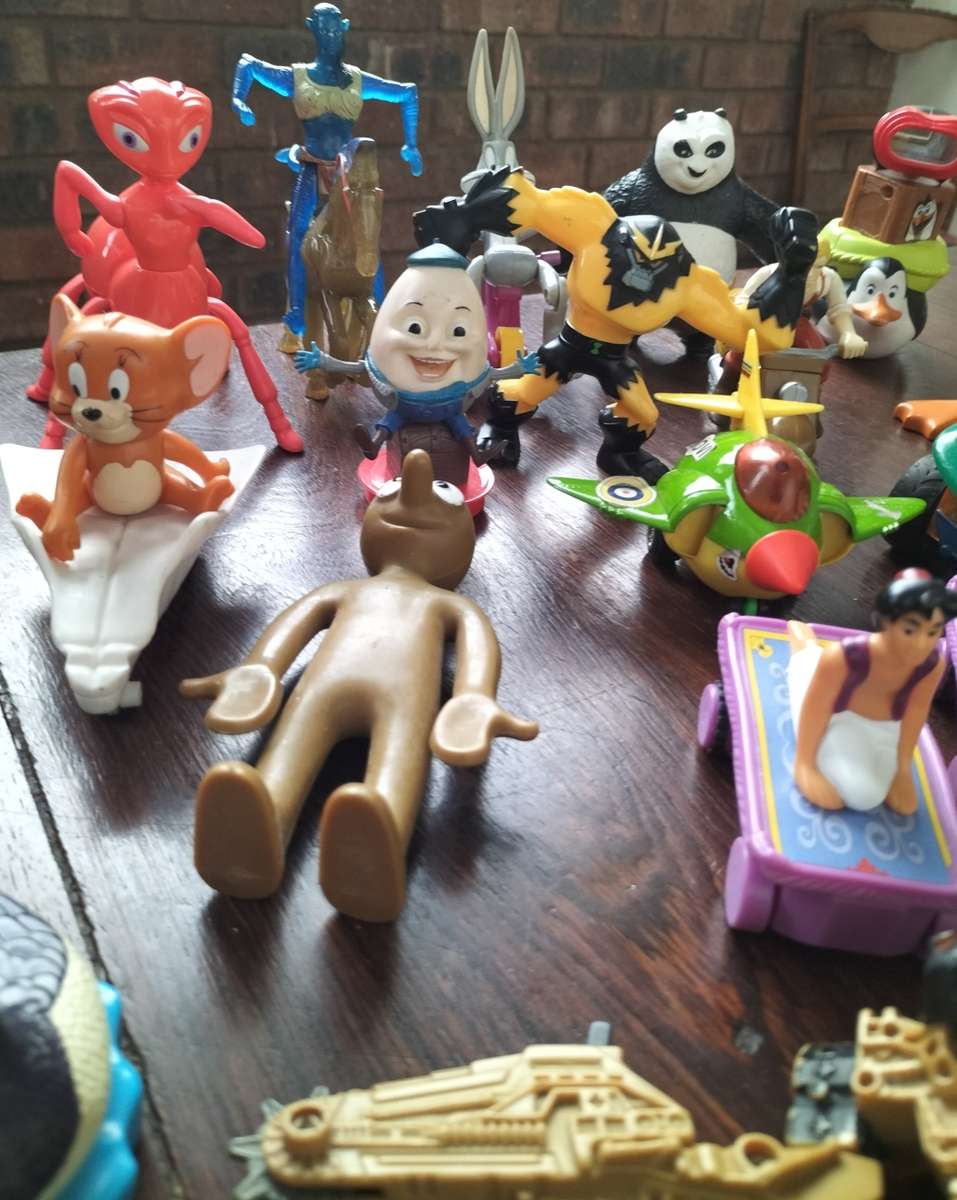 Lucky packet - collectable toys (x20)