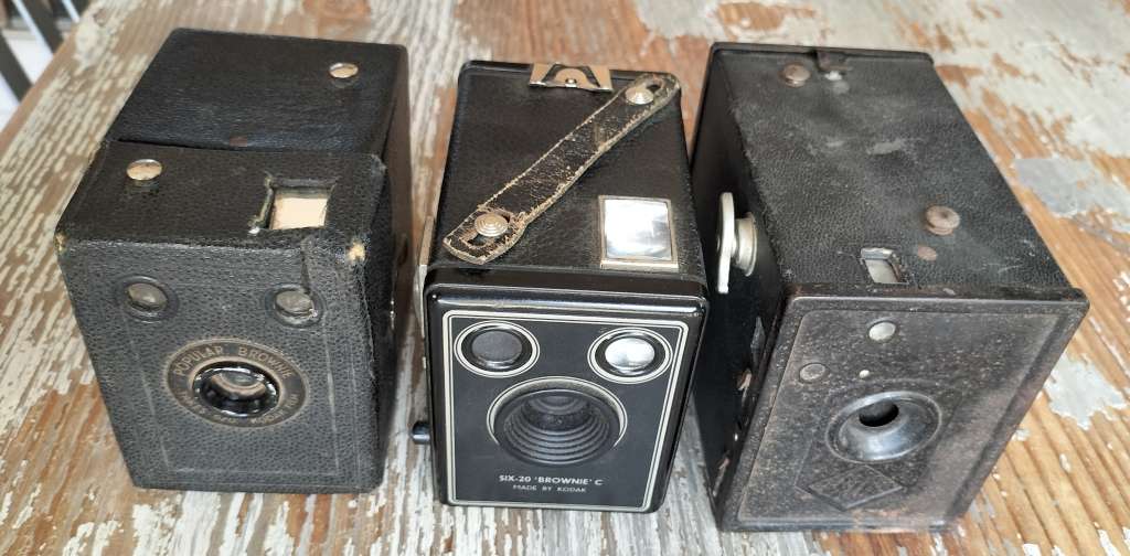 Collection of 5 vintage cameras