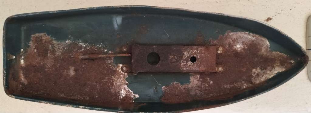 Vintage tin toy - power boat