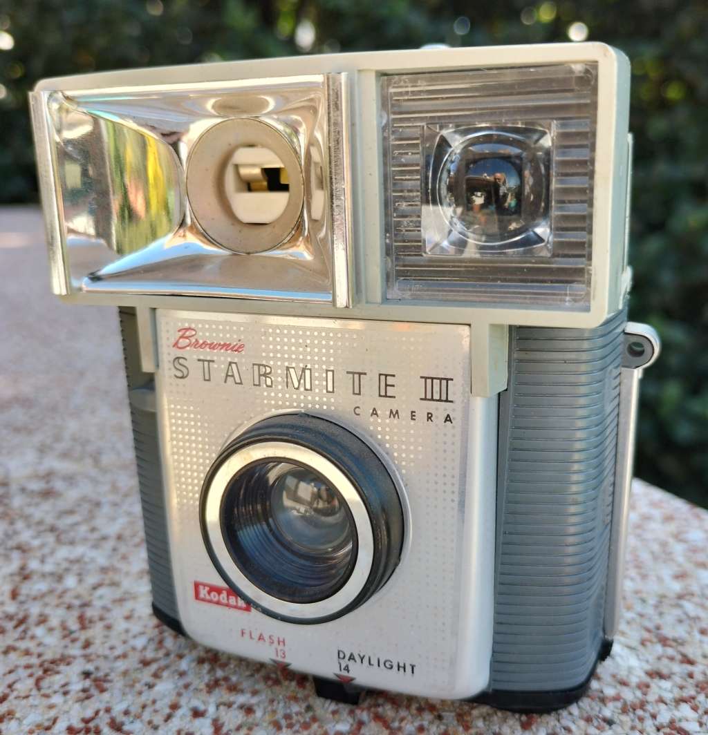 Vintage Kodak Brownie Starmite II plastic camera