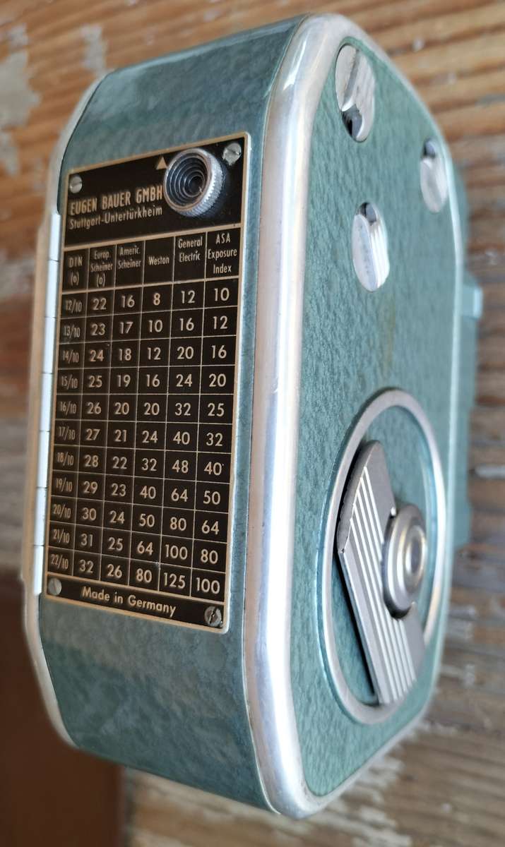 Vintage Bauer 8mm movie camera - Green