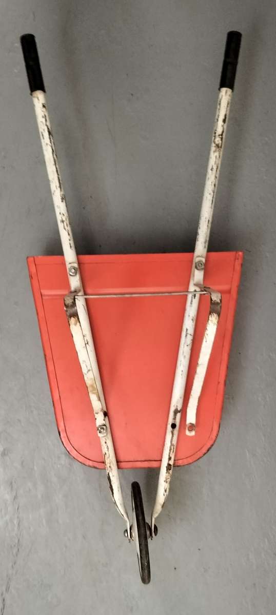 Vintage children`s wheelbarrow - Afrikander