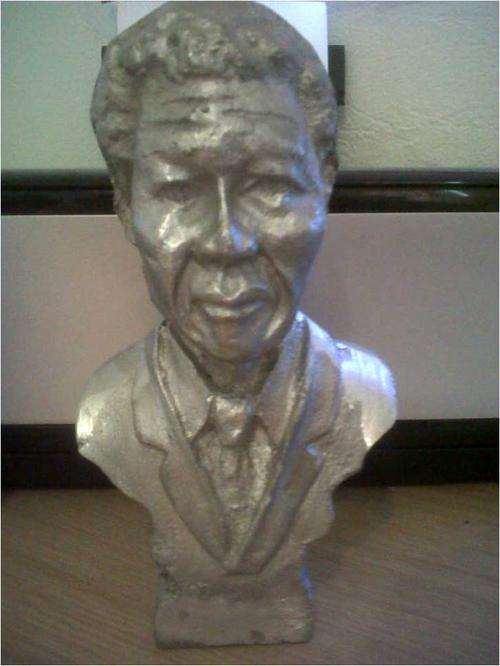 Nelson Mandela Aliminium Statue