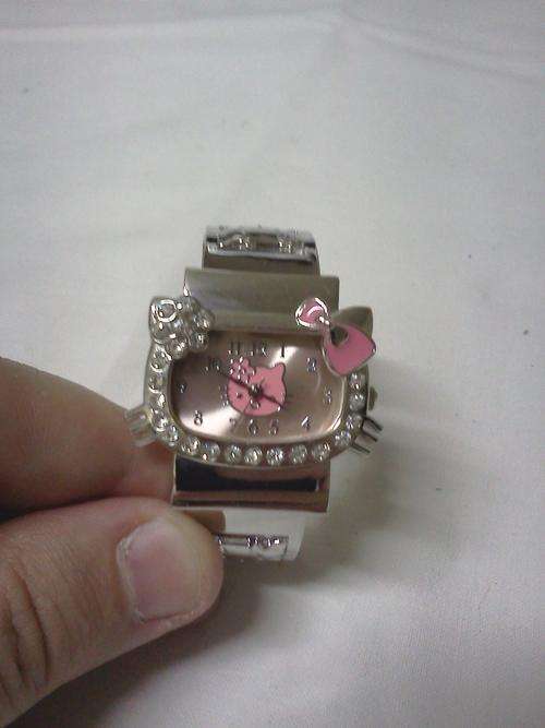 Hello Kitty Bracelet Wrist Watch Quartz Local Stock Exceptional Quality