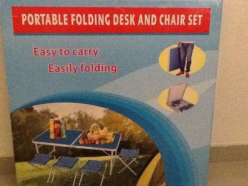HOT HOT FOLDING PICNIC TABLE with CHAIRS
