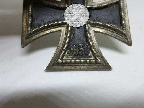WWII 1939 Iron Cross 2nd Class, Maker Marked Ring 128