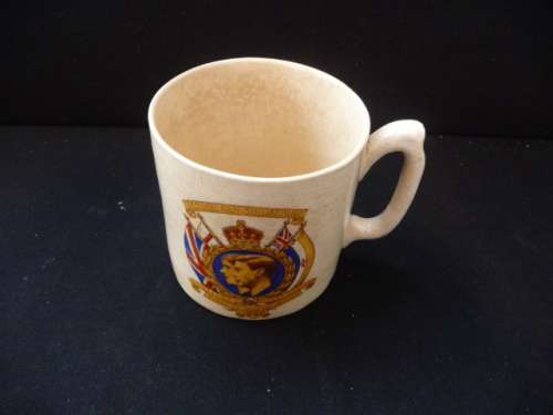 1947 VISIT TO S.A. KING GEORGE V1 and QUEEN ELIZABETH - BESOEK AAN SUID AFRIKA - COLLECTABLE