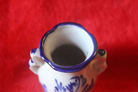 Petit Windmill Flower Vase 100mm high. No Chips, No Cracks.