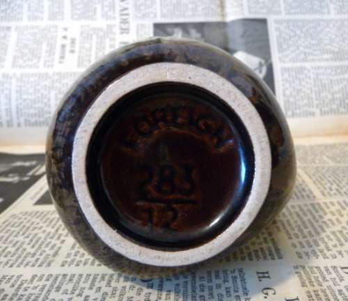 Studio Pottery Very Retro and Modernistic VASE.  12cm Mark Foreign. Spotless