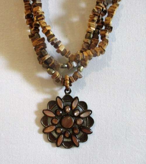Vintage Fashion Jewelry Necklace. 50cm As per Photo.