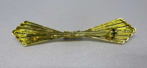 Classy Gold Colored Fashion Jewelry Brooch