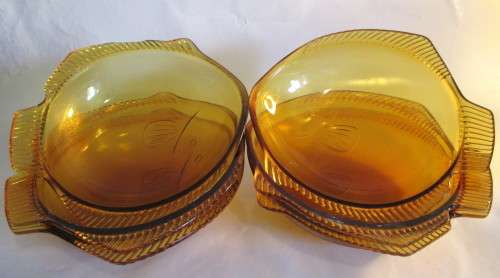 Set of 6 Vintage Amber Glass Fish shaped Asian food Dishes. Made in Indonesia