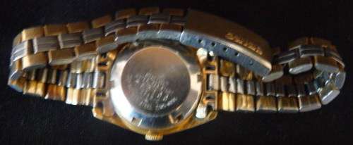 Vintage Seiko Automatice Ladies Watch. Original Strap, Two Tone. Perfect working Condition.