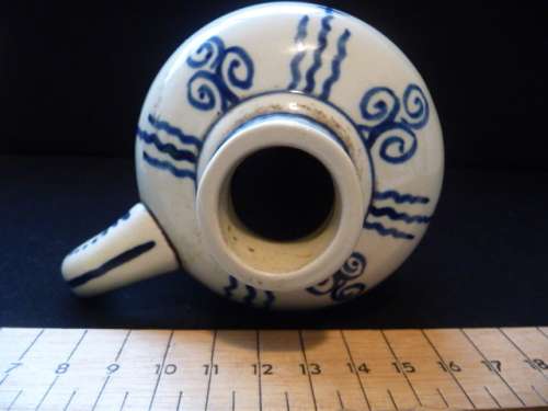 Delft Blauw De Kuyper's Distilleries Schiedam Porcelain Bols Brandy Decanter. Holland. No stopper.