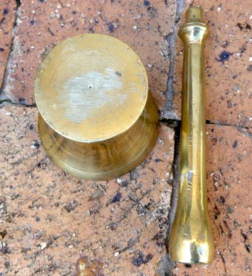 Vintage brass Mortar and pestle. 7cm hight 15 cm