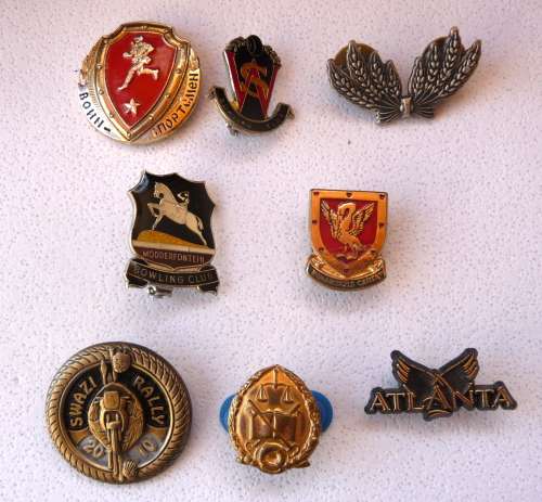 Lot of 8 Badges