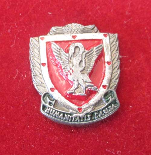 Antique South Africa Blood Donor lapel pin badge HUMANITATIS CAUSA 1 DONATION in box