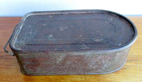Vintage Food Tin/Lunch Box.