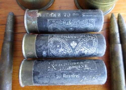 Lot of vintage Gun shells as per photo
