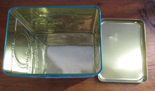 1991 Collectable Underberg Tin. 11x11x9cm.