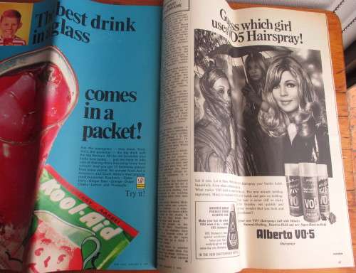 1970 January 7, Fair Lady Magazine in Original Cover. 135 pages of pure bliss. Very good Condition.