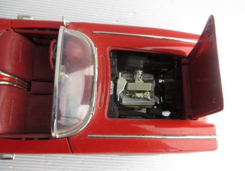 MOTORMAX - CHEVY CORVETTE CONVERTIBLE, 1958 - 1/18 SCALE DIECAST MODEL