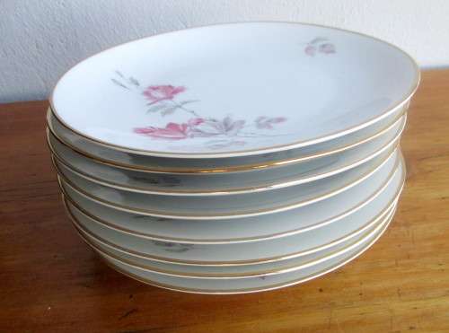 Lot of 8 Porcelain Alka Kunst Bavaria - Claudia side plates. Lovely delicate pattern. 165mm diameter