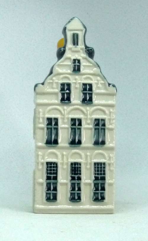 Vintage KLM Blue Delft Dutch Houses. BOLS Amsterdam Miniature Porcelain House #25